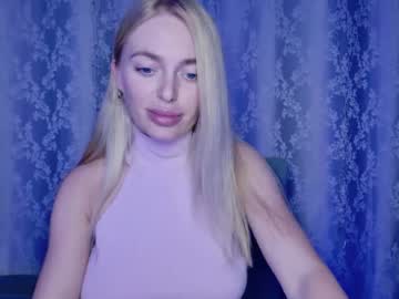 Mariwell Chaturbate stream image from June 17, 2026