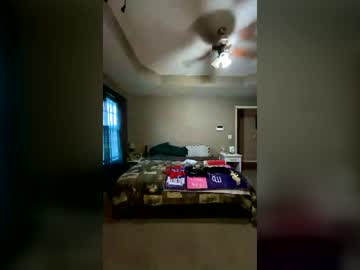 Creeksidecouple Chaturbate stream image from June 18, 2026