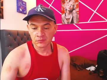 Cesirry Chaturbate stream image from June 18, 2026