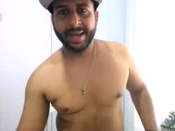 Oconer555 Chaturbate stream image from June 18, 2026