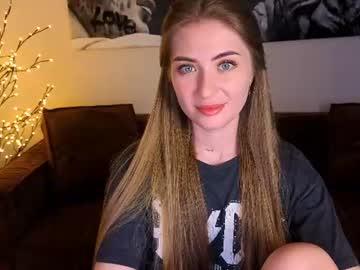 Adelyna_Bird Chaturbate stream image from June 18, 2026