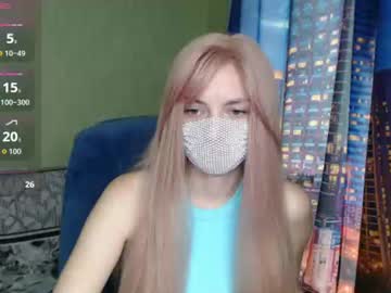 Sophieblackwood Chaturbate stream image from June 18, 2026