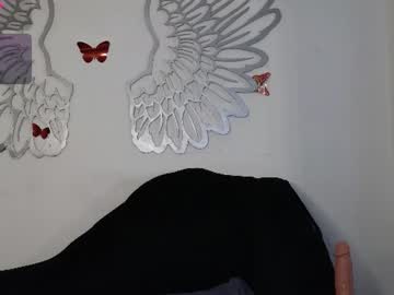 Avaqeen Chaturbate stream image from June 18, 2026