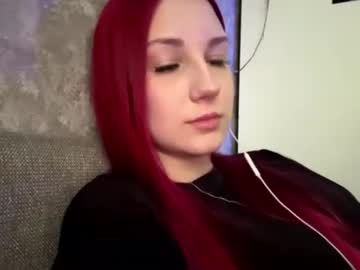 Elya_Mur Chaturbate stream image from June 18, 2026