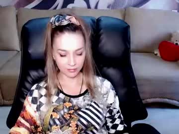 Lovellymalina Chaturbate stream image from June 18, 2026