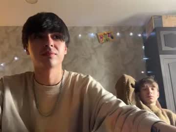 Stralght_Twinks Chaturbate stream image from June 18, 2026