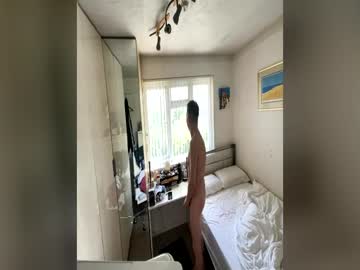 Hornylondo Chaturbate stream image from June 18, 2026