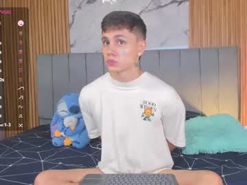 Dustinlevine Chaturbate stream image from June 18, 2026