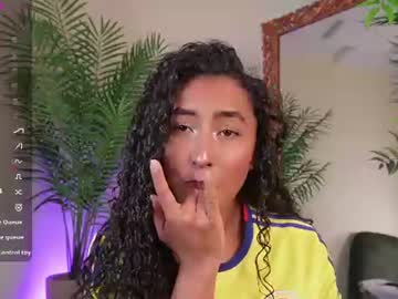 Soyjuliana19 Chaturbate stream image from June 18, 2026