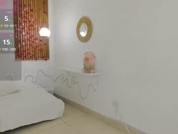 Bellawoods_ Chaturbate stream image from June 18, 2026