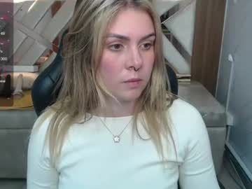 Paula_B_ Chaturbate stream image from June 18, 2026