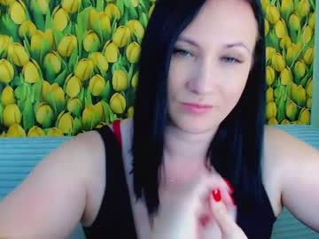 Goldmoonn Chaturbate stream image from June 18, 2026