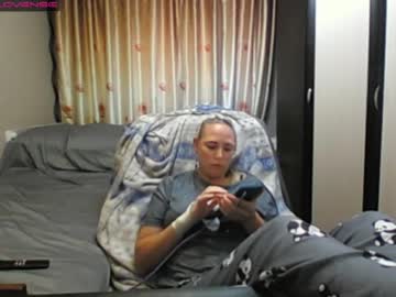 Jennideep Chaturbate stream image from June 18, 2026