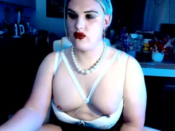Paoladoll Chaturbate stream image from June 18, 2026