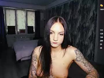 Little_Birdy Chaturbate stream image from June 18, 2026
