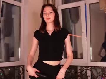 Cherrymira Chaturbate stream image from June 18, 2026