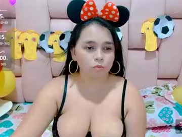 Naylahot18 Chaturbate stream image from June 18, 2026