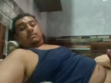 Beto471292 Chaturbate stream image from June 18, 2026