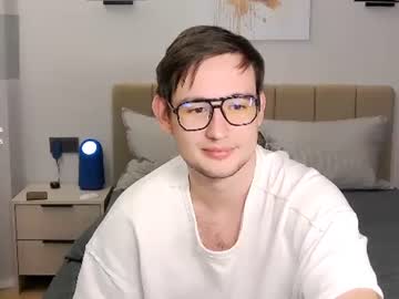 Mclovin7355 Chaturbate stream image from June 18, 2026