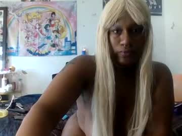 Fancybruja Chaturbate stream image from June 19, 2026