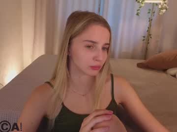 Lina_Reeds Chaturbate stream image from June 19, 2026