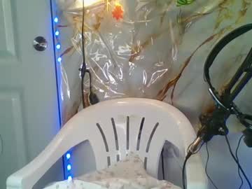 Garry23similien Chaturbate stream image from June 19, 2026