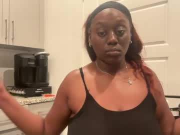 Prettytoesprettytits Chaturbate stream image from June 19, 2026