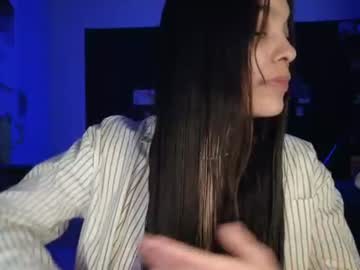 Sweetieslikebutter Chaturbate stream image from June 19, 2026