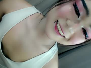 Xchinita_Kyanggx Chaturbate stream image from June 19, 2026