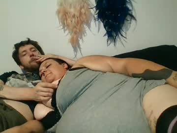 Bustymilf94 Chaturbate stream image from June 19, 2026