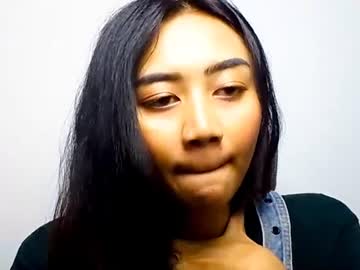 Alycefelicano Chaturbate stream image from June 19, 2026