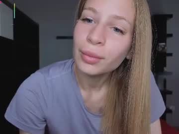 El1s_Evans Chaturbate stream image from June 19, 2026