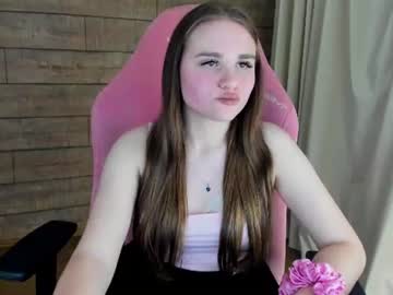 Annetbennette Chaturbate stream image from June 19, 2026