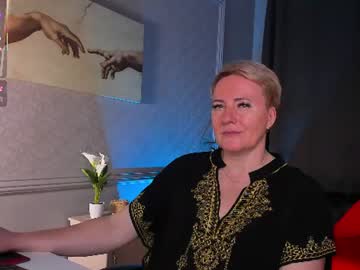 Nika_Smit Chaturbate stream image from June 19, 2026