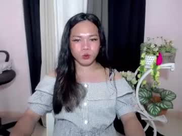 Bella_Ngo Chaturbate stream image from June 19, 2026