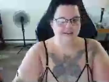 Asserolee Chaturbate stream image from June 19, 2026