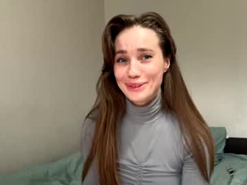 Alisemur Chaturbate stream image from June 19, 2026
