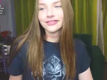 Dariaangels Chaturbate stream image from June 19, 2026