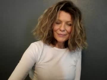 Haileys123 Chaturbate stream image from June 19, 2026