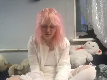 Jeanmogavero Chaturbate stream image from June 19, 2026