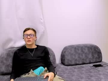 Tom_Kinky_ Chaturbate stream image from June 19, 2026