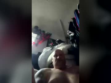 H0rnyd0ggy Chaturbate stream image from June 19, 2026