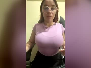 Fernandadiaz05 Chaturbate stream image from June 19, 2026