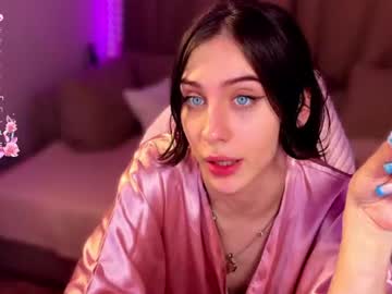 Lunawho Chaturbate stream image from June 19, 2026
