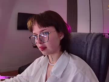 Sweetriso Chaturbate stream image from June 19, 2026