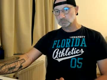 Curman85 Chaturbate stream image from June 19, 2026
