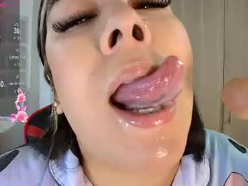 Leahtemptation Chaturbate stream image from June 20, 2026