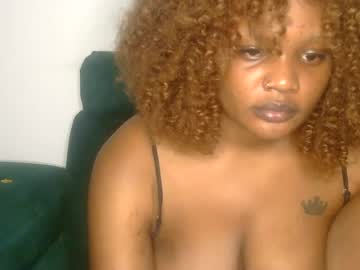 Curvy_Vee Chaturbate stream image from June 20, 2026
