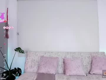 Missweetpeach Chaturbate stream image from June 20, 2026