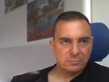 2025eyesforyou Chaturbate stream image from June 20, 2026